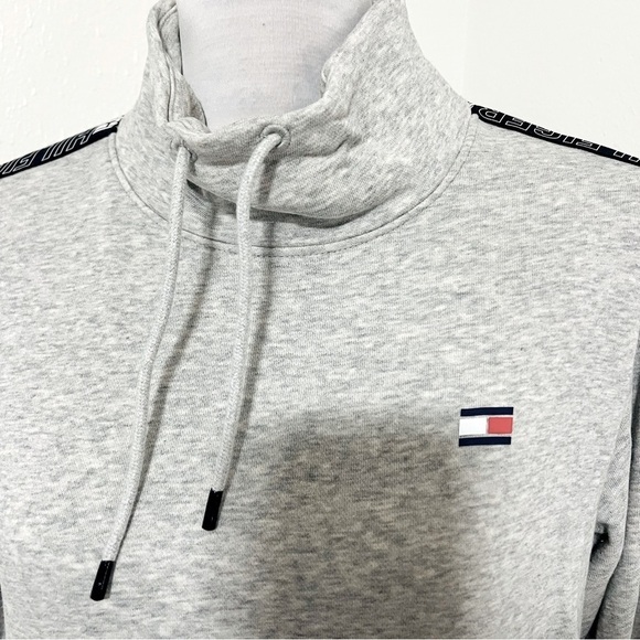 Tommy Hilfiger Sport XS Jogger Set Top Cowl Neck Sweatshirt Pant Tapered Leg EUC - Picture 2 of 14